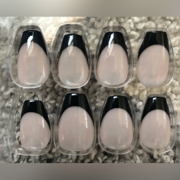 Artificial Nails (5-packs) - Picture 8 of 16